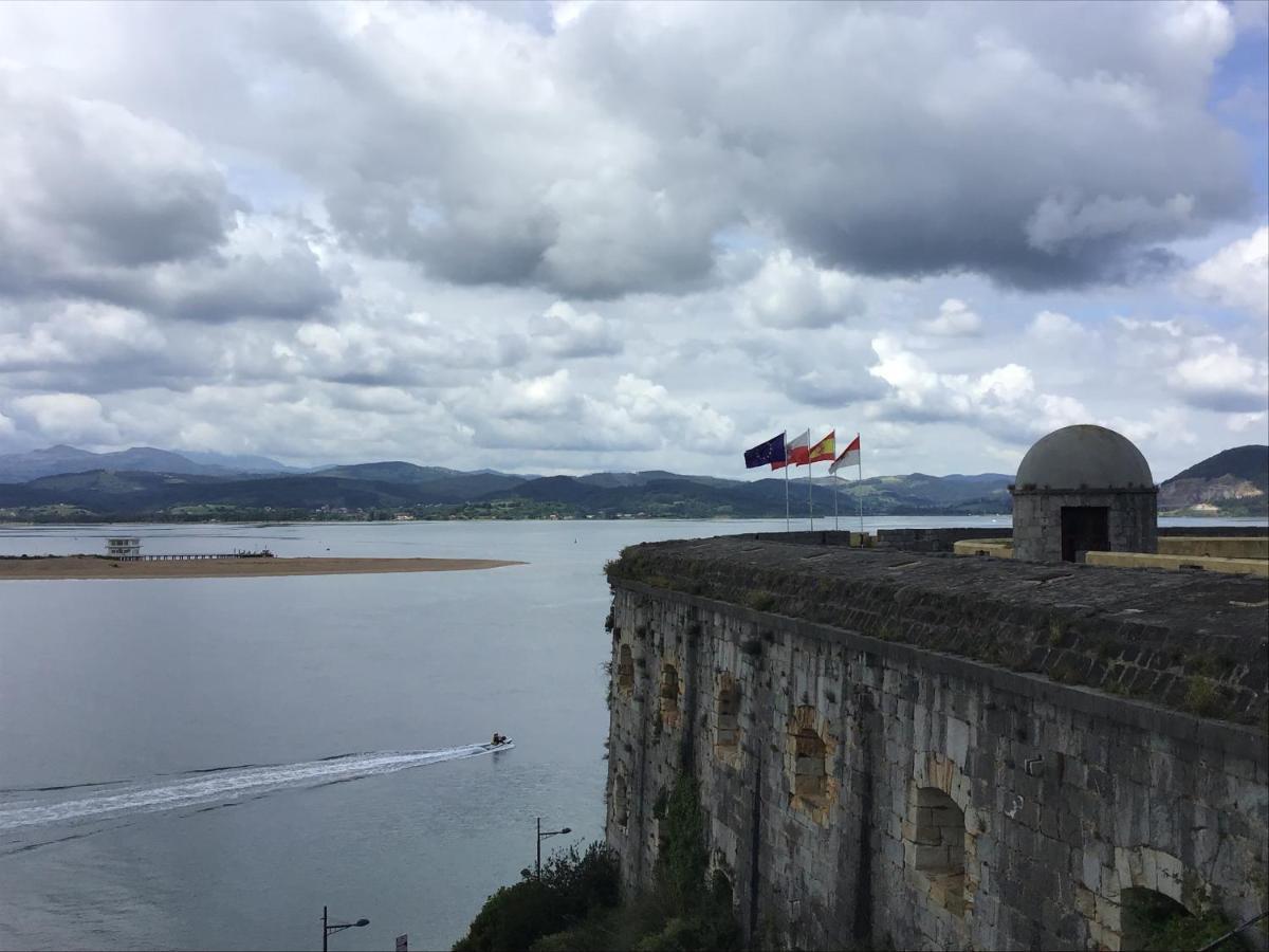 Albergue De Peregrinos La Bilbaina Santoña Zewnętrze zdjęcie